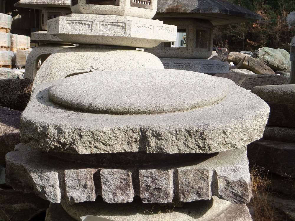 伽藍(ガラン)　2.3尺～　蛭川石