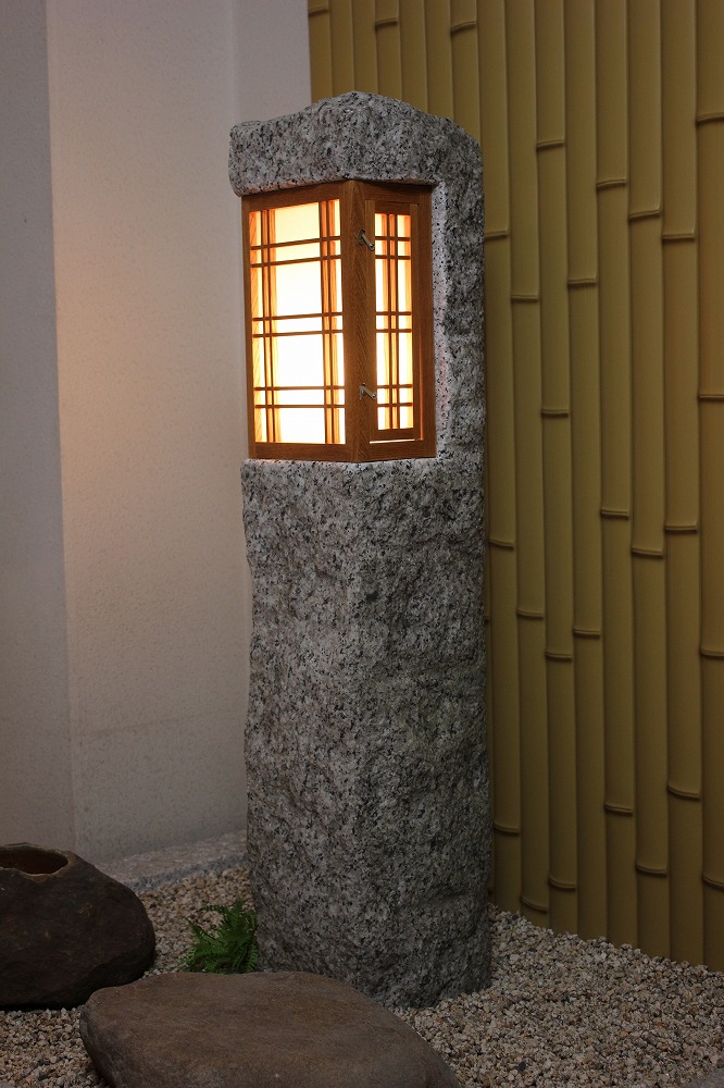 石あかり 3面の製品案内愛知県岡崎市の石灯篭・水鉢蹲など石材製品の 