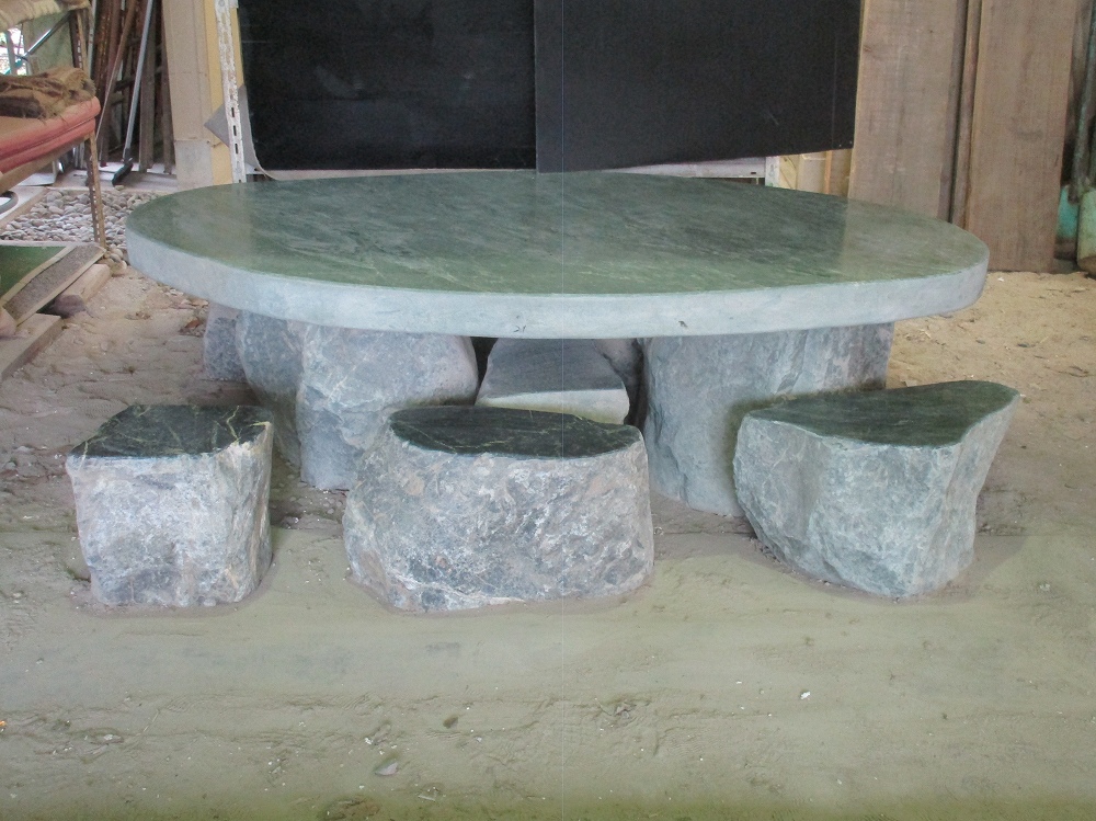 石製テーブルセット　蛇紋岩
